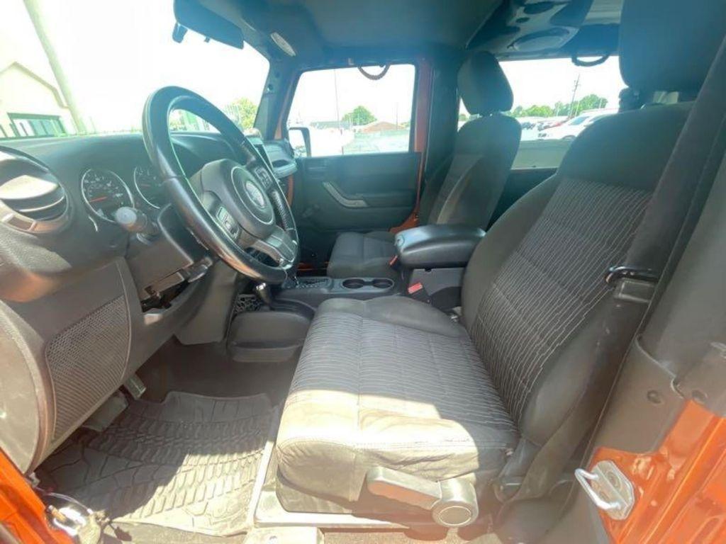 Jeep Wrangler  2011