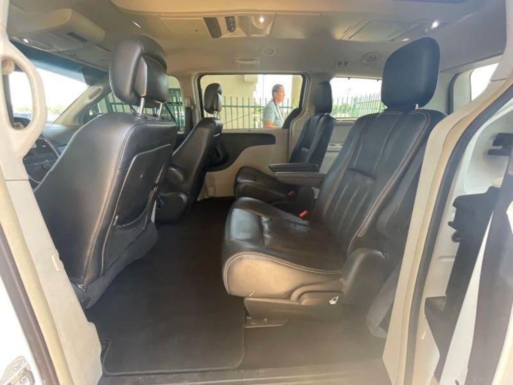 Chrysler Town & Country  2015