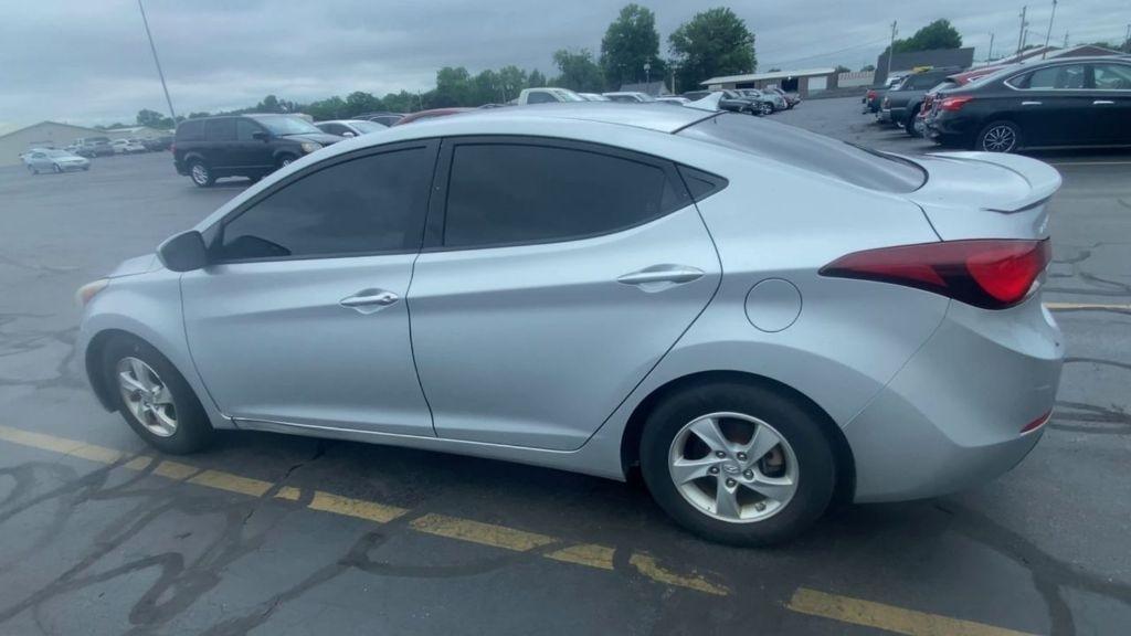 Hyundai Elantra GLS M/T 2014