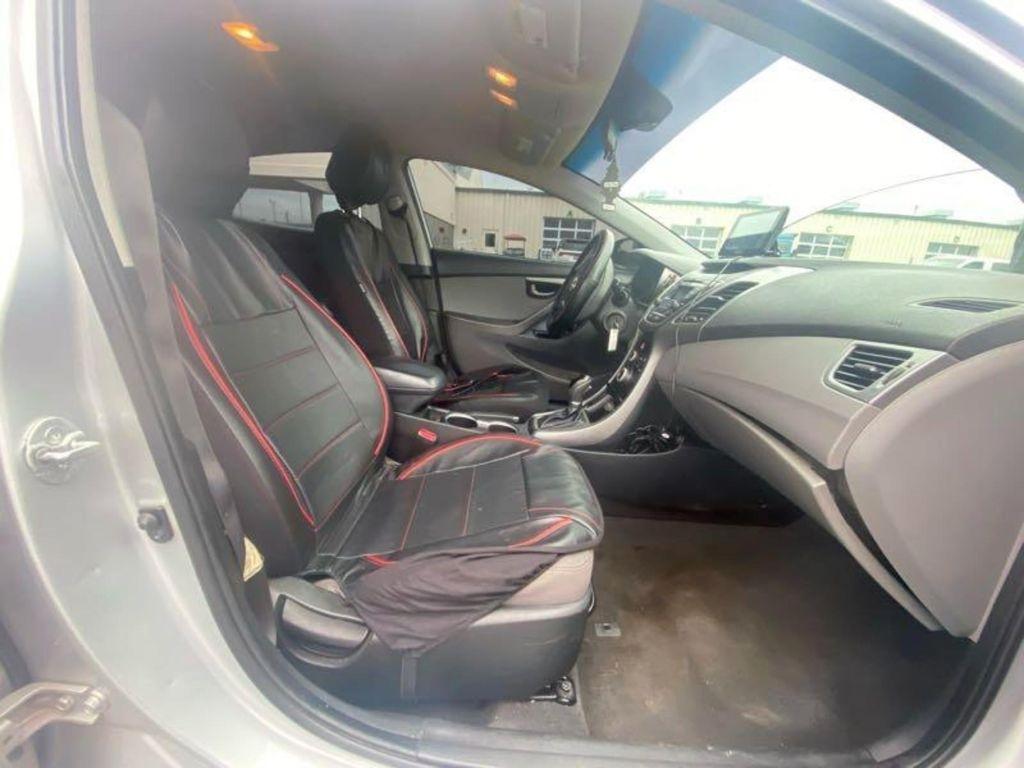 Hyundai Elantra GLS M/T 2014