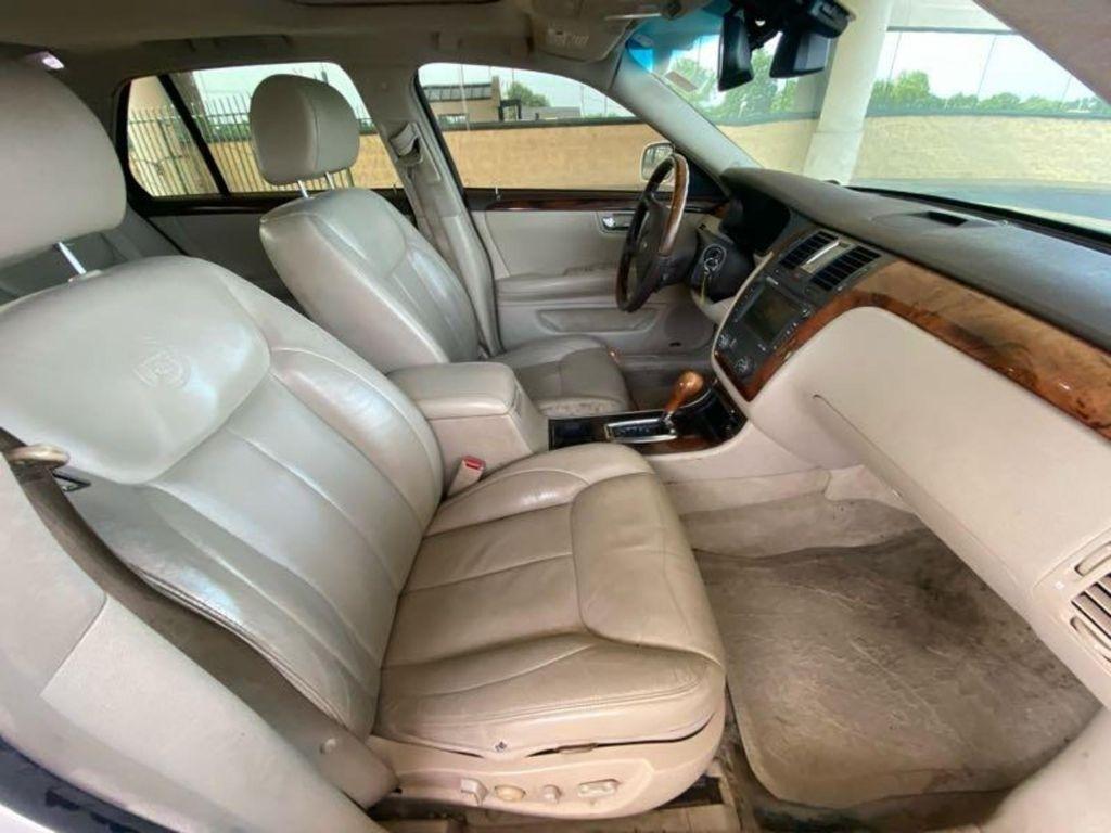 Cadillac DTS Sedan 2007