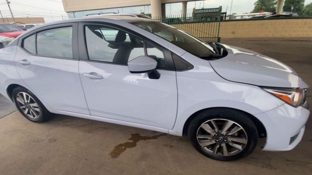 Nissan Versa SV 2023