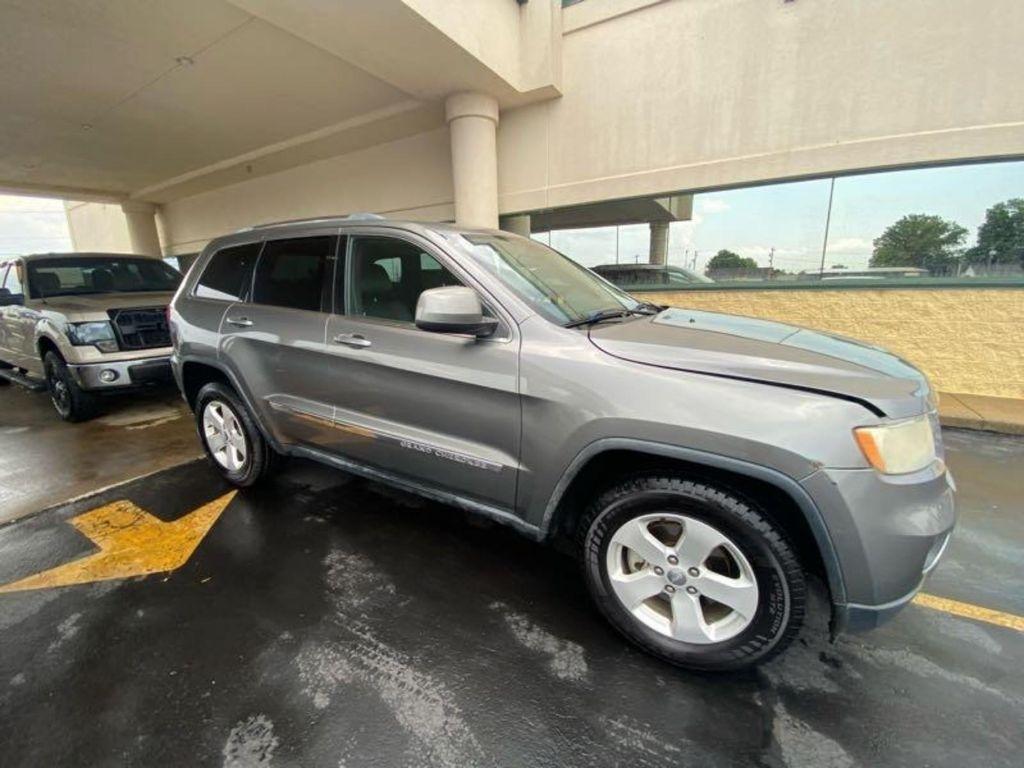Jeep Grand Cherokee Laredo 4WD 2012