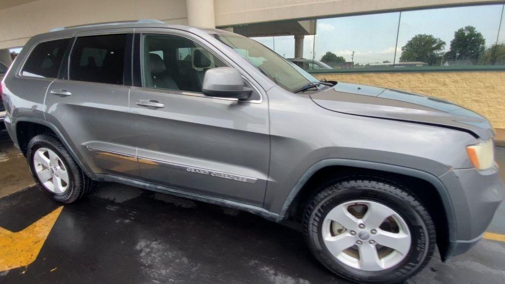 Jeep Grand Cherokee Laredo 4WD 2012