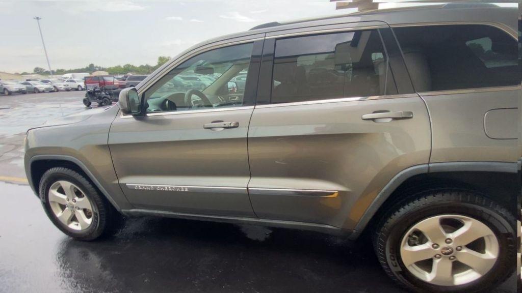 Jeep Grand Cherokee Laredo 4WD 2012