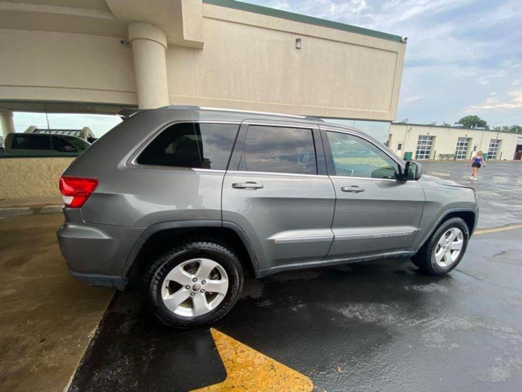Jeep Grand Cherokee Laredo 4WD 2012