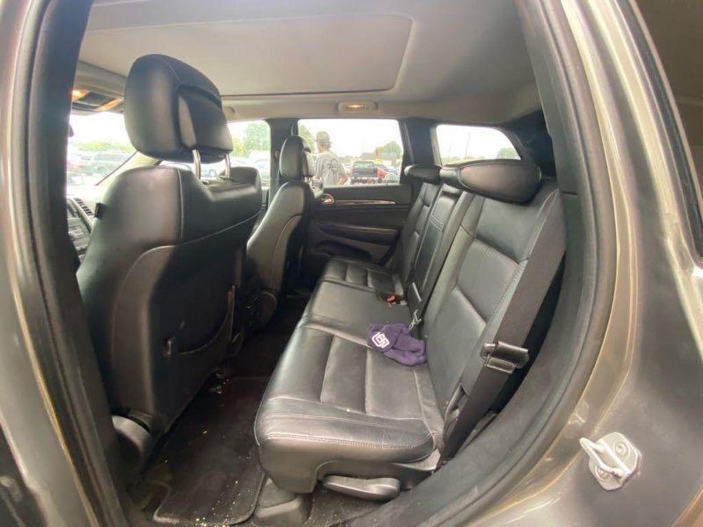 Jeep Grand Cherokee Laredo 4WD 2012