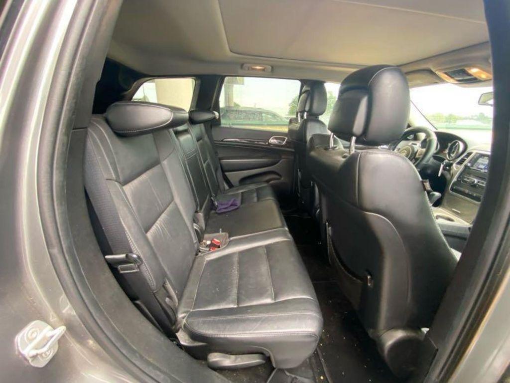 Jeep Grand Cherokee Laredo 4WD 2012