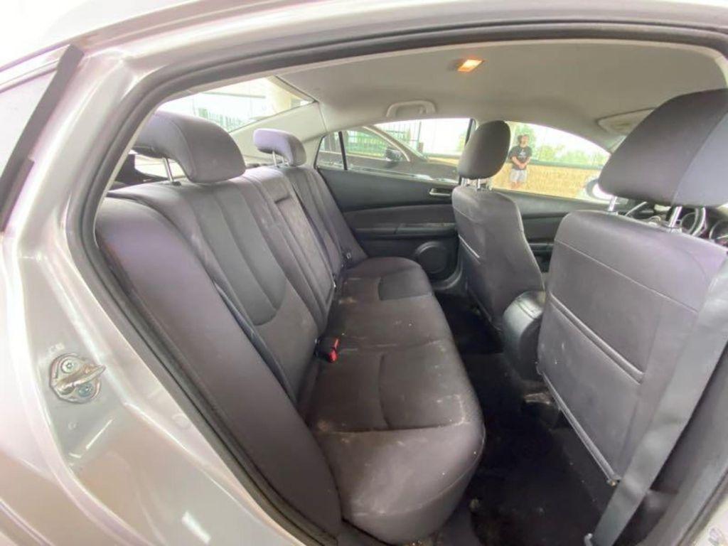 Mazda MAZDA6 i Sport 2012