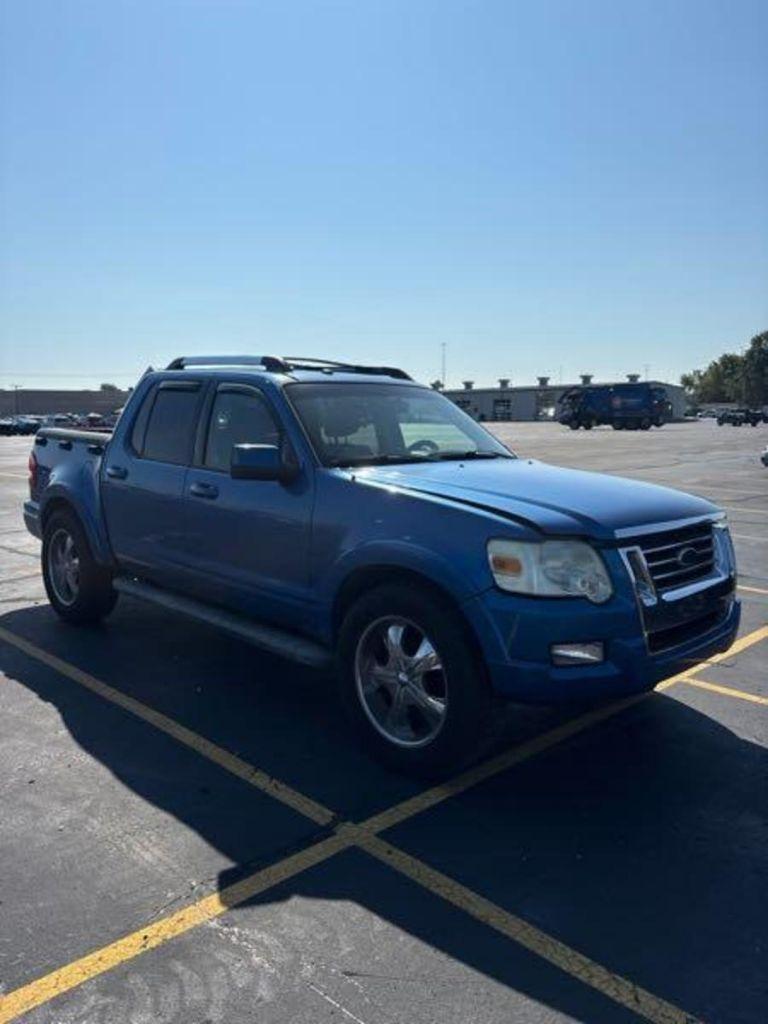 Ford Explorer Sport Trac Limited 4.6L 4WD 2010