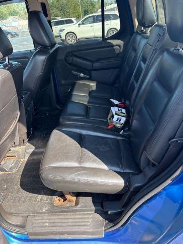 Ford Explorer Sport Trac Limited 4.6L 4WD 2010