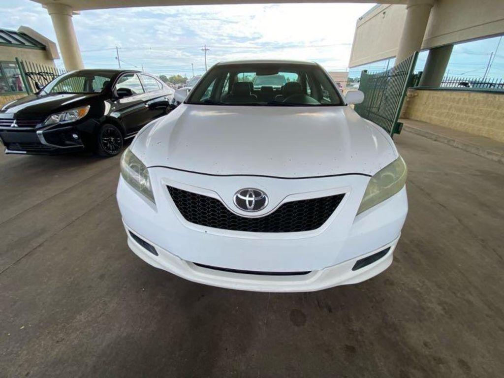 Toyota Camry photo 5