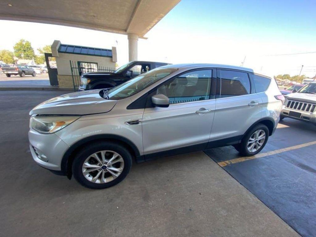 2017 Ford Escape SE FWD