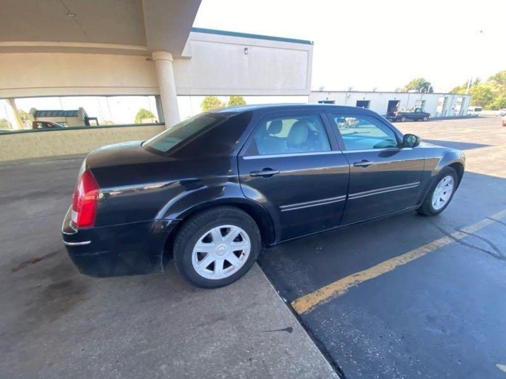Chrysler 300 Touring 2005