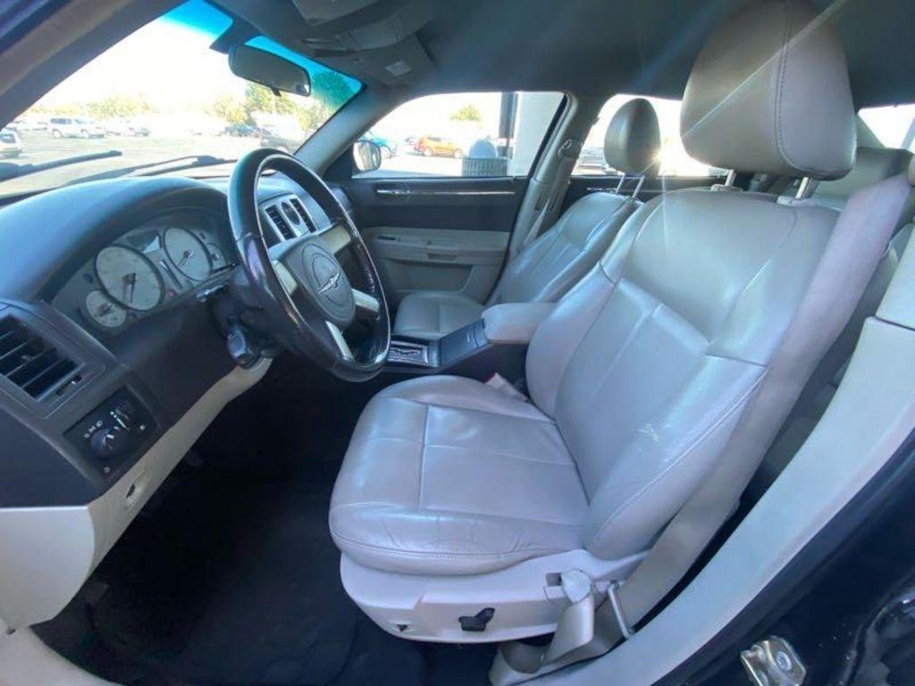 Chrysler 300 Touring 2005