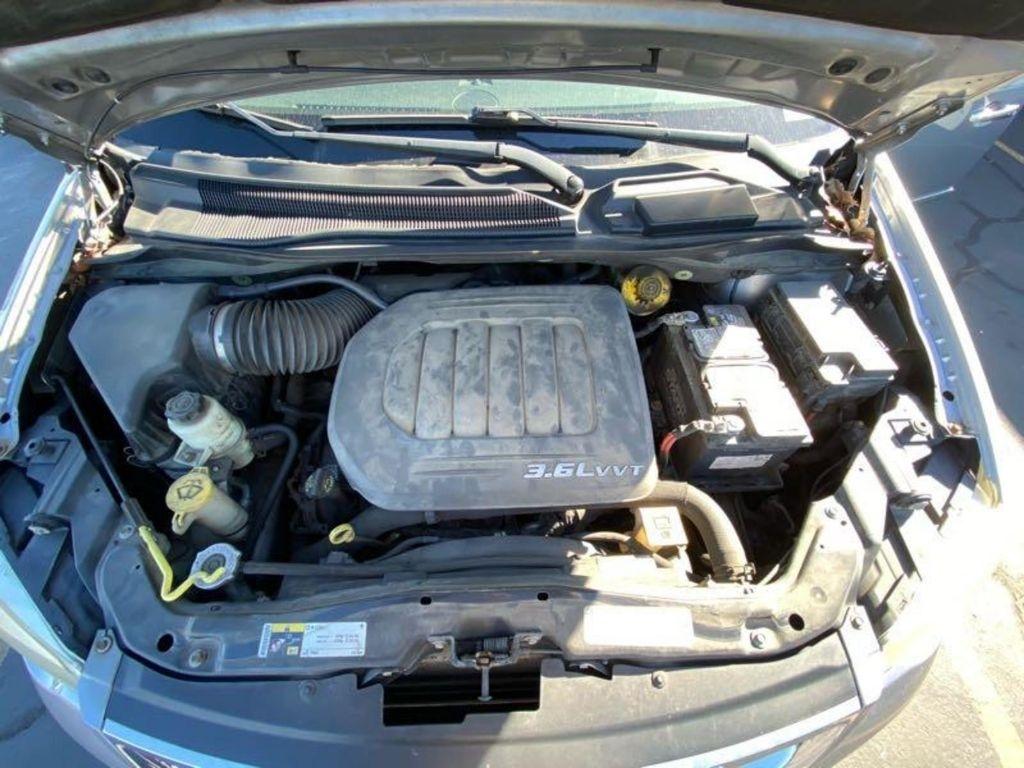 Chrysler Town & Country Touring-L 2014