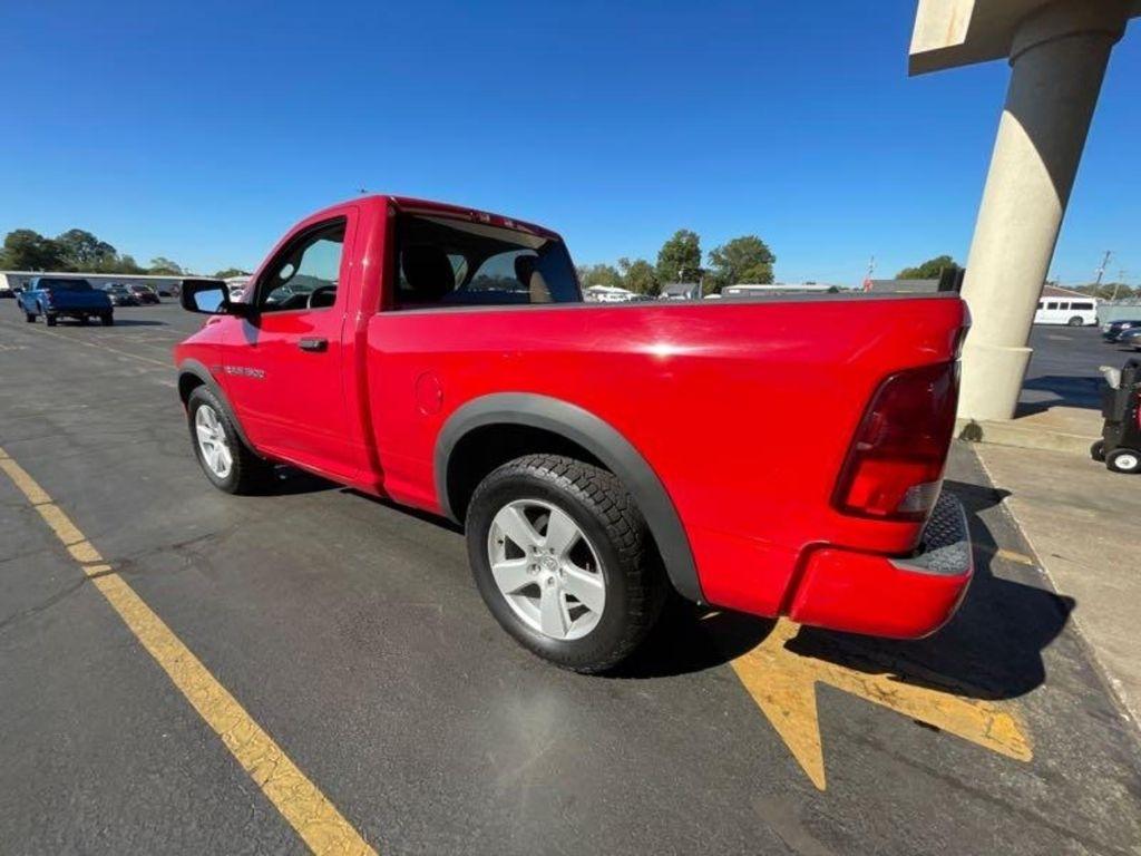 Dodge 1500 ST SWB 2WD 2012