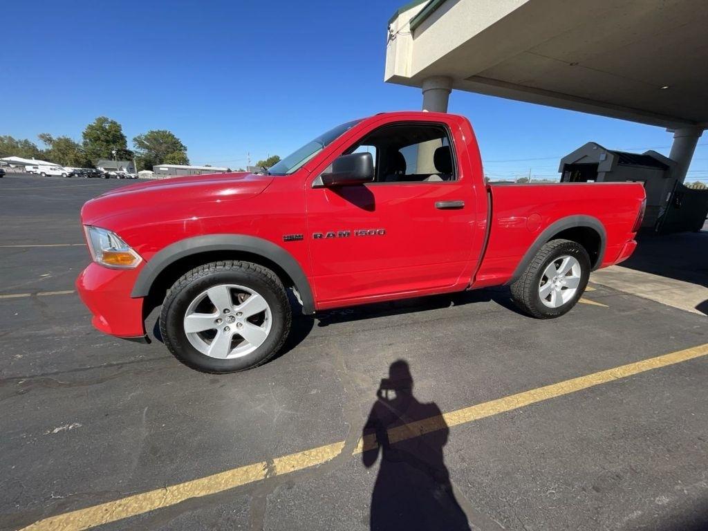 Dodge 1500 ST SWB 2WD 2012