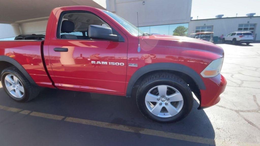 Dodge 1500 ST SWB 2WD 2012