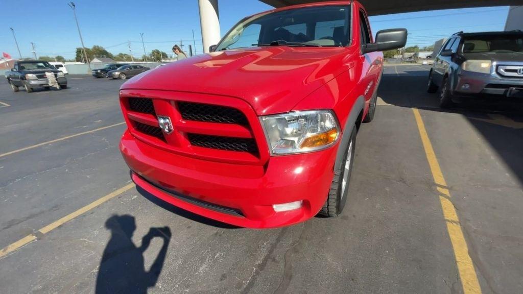 Dodge 1500 ST SWB 2WD 2012