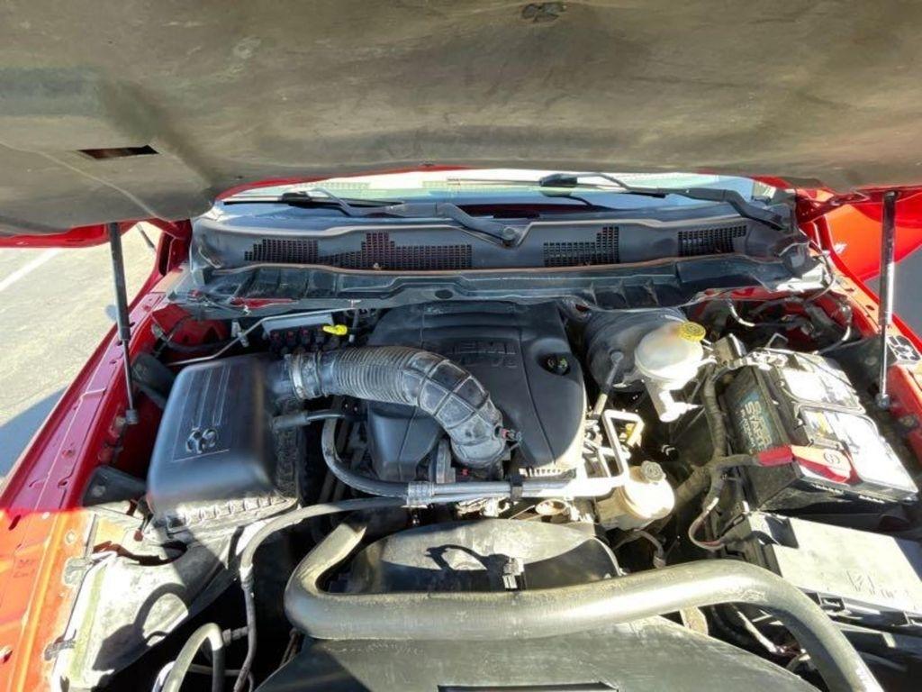 Dodge 1500 ST SWB 2WD 2012