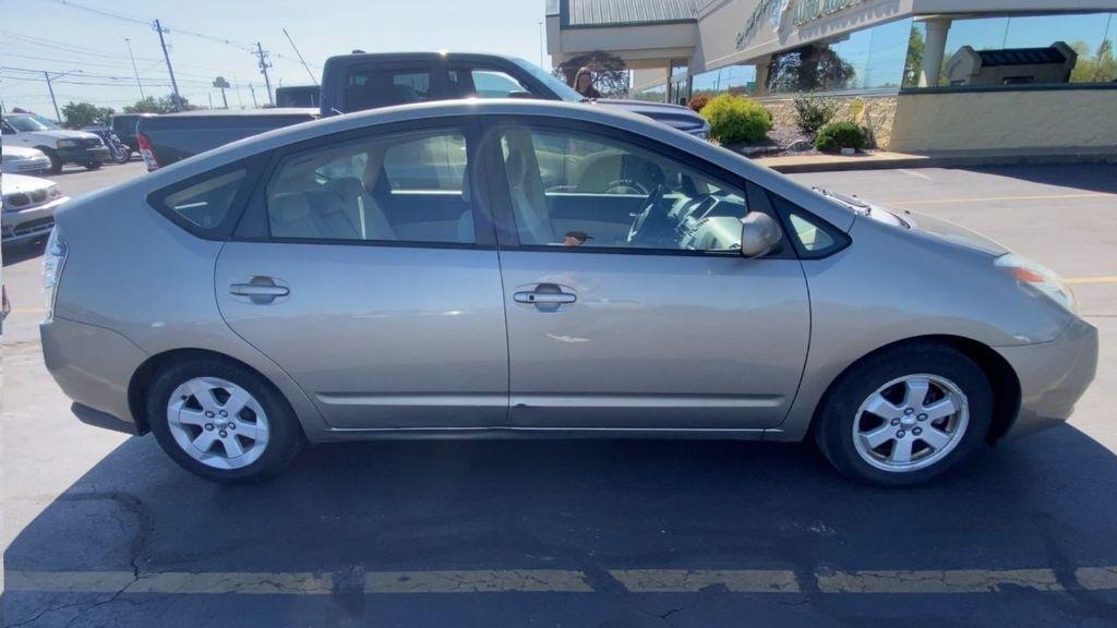 Toyota Prius 4-Door Liftback 2005