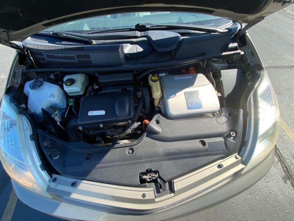 Toyota Prius 4-Door Liftback 2005