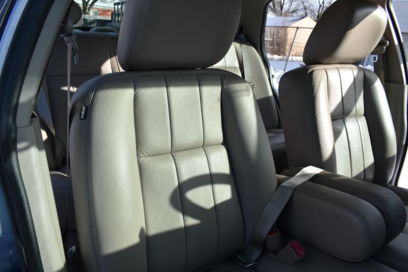 Mercury Grand Marquis 4dr Sdn LS 2011