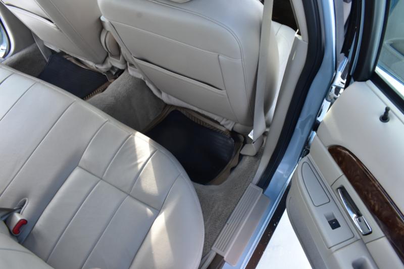 Mercury Grand Marquis 4dr Sdn LS 2011