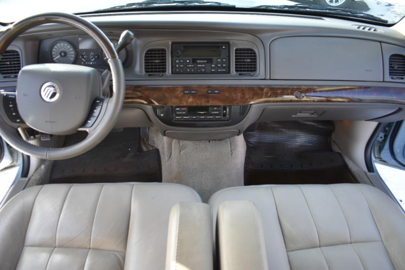 Mercury Grand Marquis 4dr Sdn LS 2011