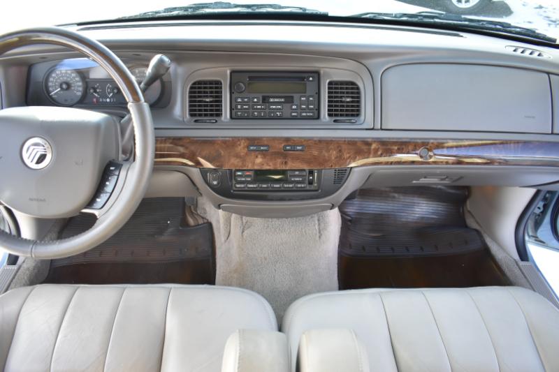 Mercury Grand Marquis 4dr Sdn LS 2011