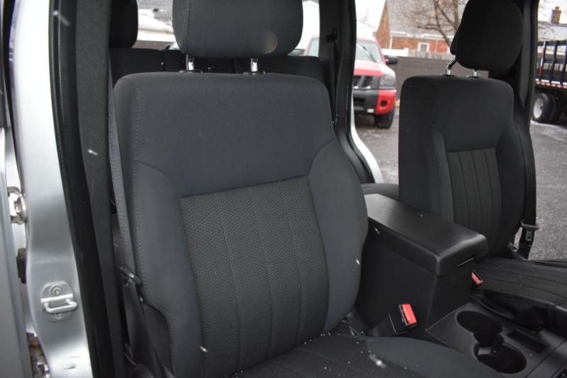 Jeep Liberty 4WD 4dr Sport 2012