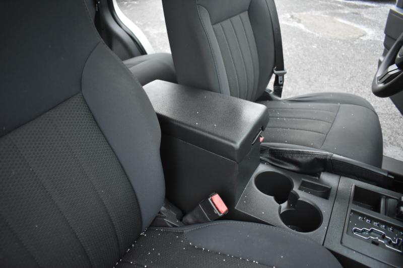 Jeep Liberty 4WD 4dr Sport 2012