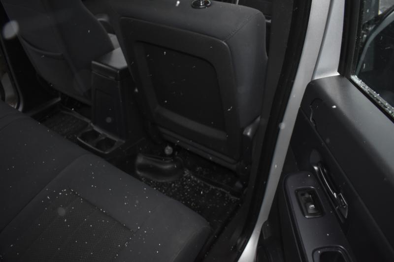 Jeep Liberty 4WD 4dr Sport 2012