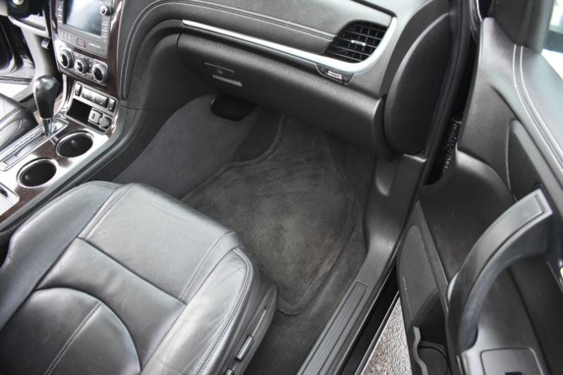 Chevrolet Traverse AWD 4dr LT w/2LT 2016