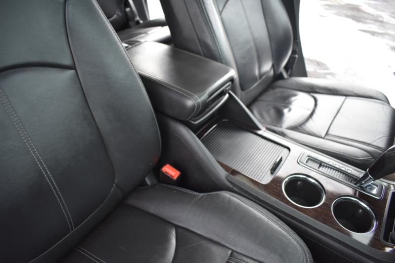 Chevrolet Traverse AWD 4dr LT w/2LT 2016