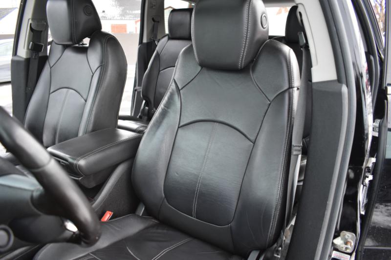 Chevrolet Traverse AWD 4dr LT w/2LT 2016