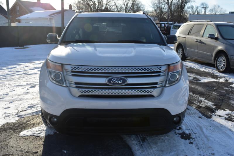 Ford Explorer 4WD 4dr XLT 2011