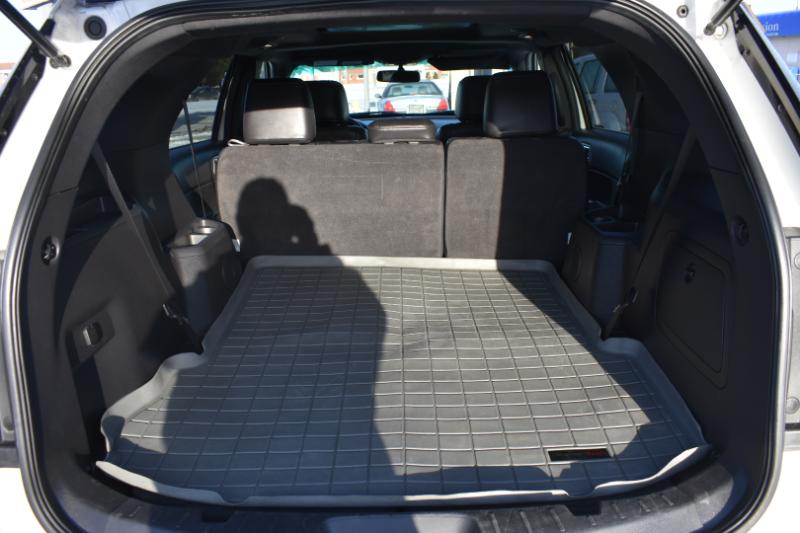 Ford Explorer 4WD 4dr XLT 2011