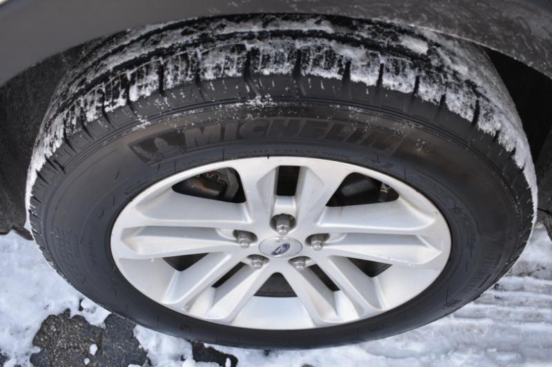 Ford Explorer 4WD 4dr XLT 2011