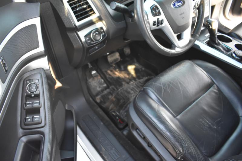 Ford Explorer 4WD 4dr XLT 2011