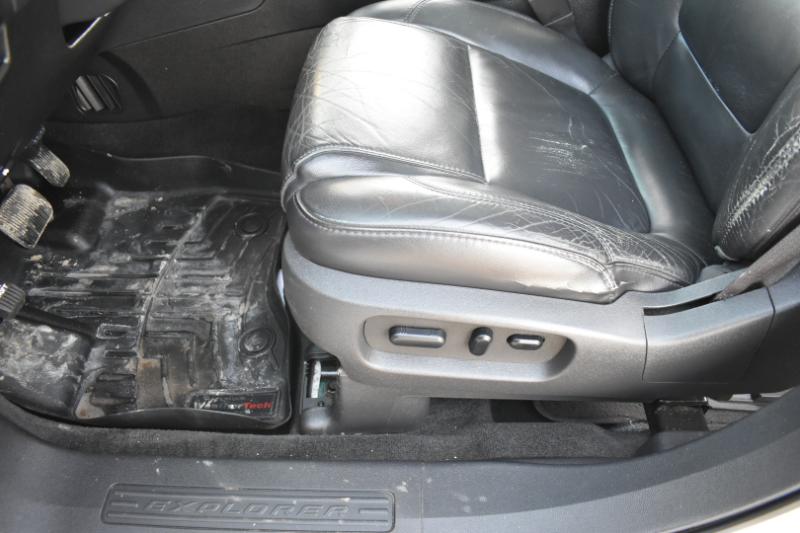 Ford Explorer 4WD 4dr XLT 2011