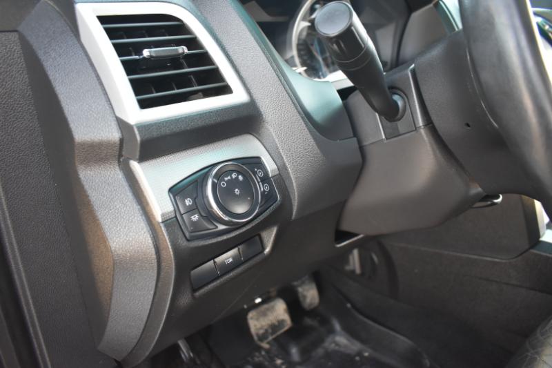 Ford Explorer 4WD 4dr XLT 2011