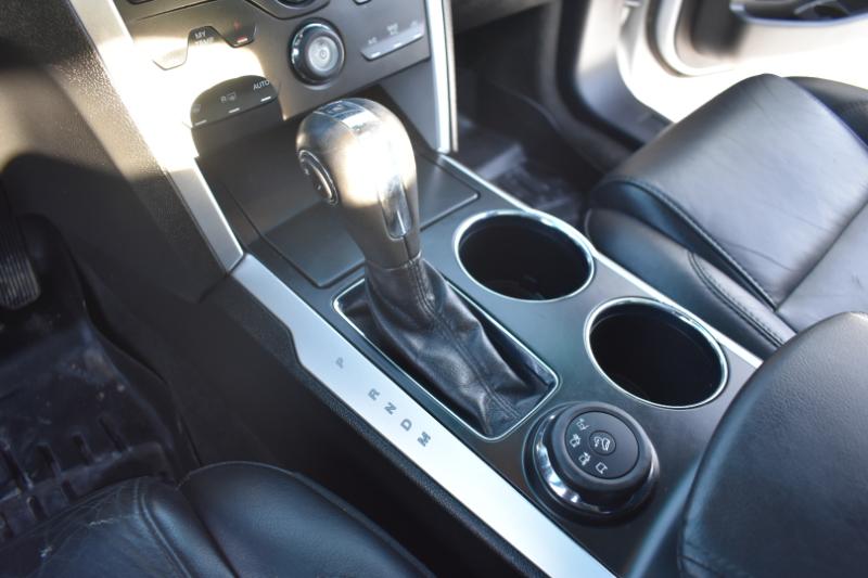 Ford Explorer 4WD 4dr XLT 2011