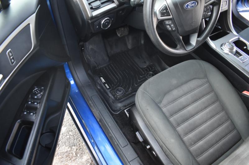 Ford Fusion SE FWD 2017