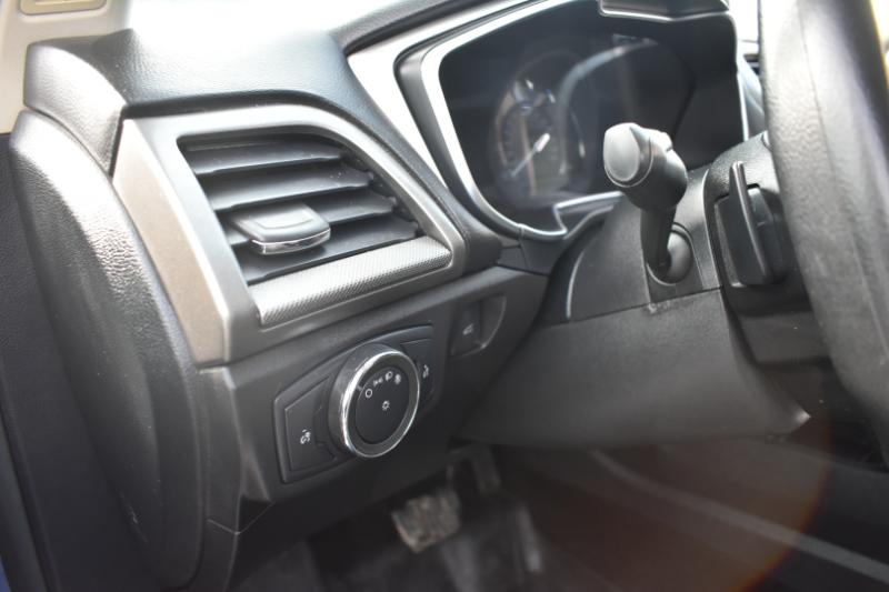 Ford Fusion SE FWD 2017