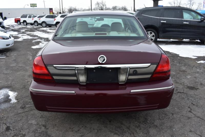 Mercury Grand Marquis 4dr Sdn LS 2009