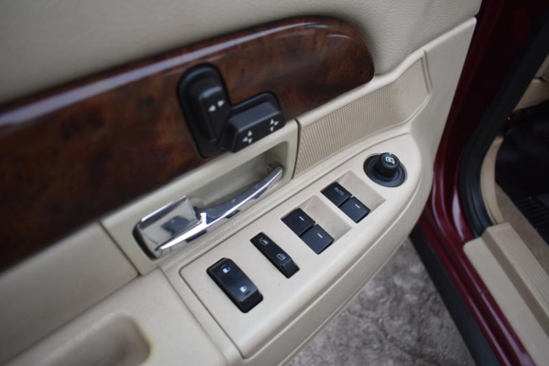 Mercury Grand Marquis 4dr Sdn LS 2009