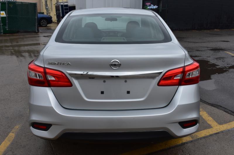 Nissan Sentra S CVT 2019