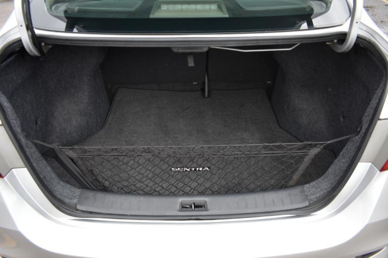 Nissan Sentra S CVT 2019